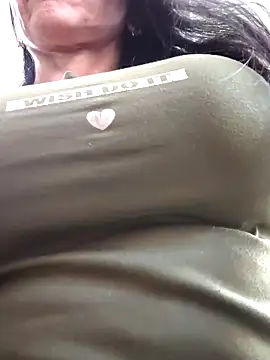 Snapshot of hema_gold chatting on 24, 10, 2025 hema gold online show from 24, 10, 2025