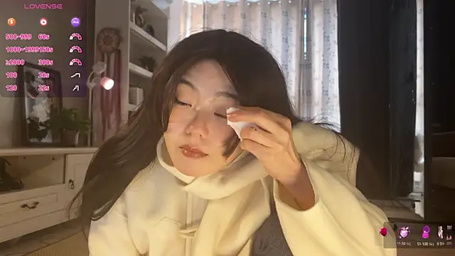 nanaliu6 online show from 28, 11, 2025