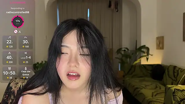 nanaliu6 online show from 13, 3, 2026