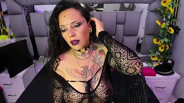 Snapshot of Fenix_Lilith chatting on 15, 11, 2025 Fenix Lilith online show from 15, 11, 2025