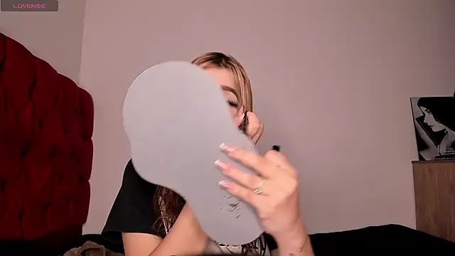 akirahattori online show from 25, 4, 2026