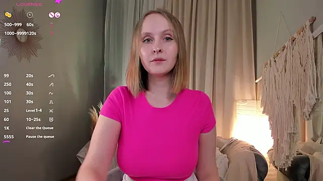 Agatha Mott online show from 8, 3, 2025