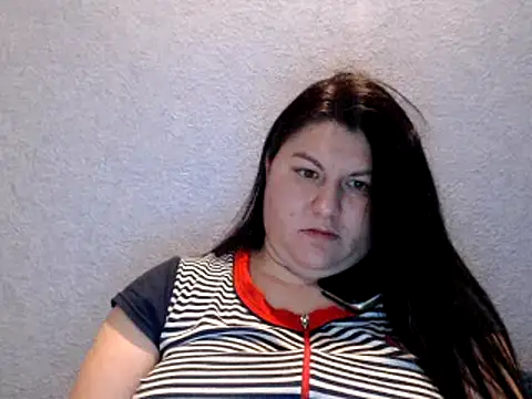 KiraSwee online show from 10, 12, 2024