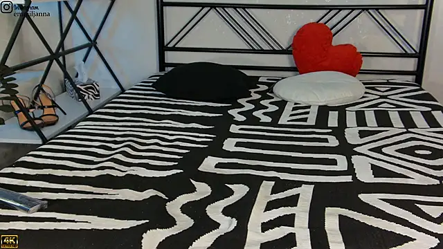 emiljanna online show from 28, 2, 2025