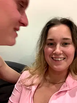 Snapshot of alisanikita chatting on 12, 9, 2025 alisanikita online show from 12, 9, 2025