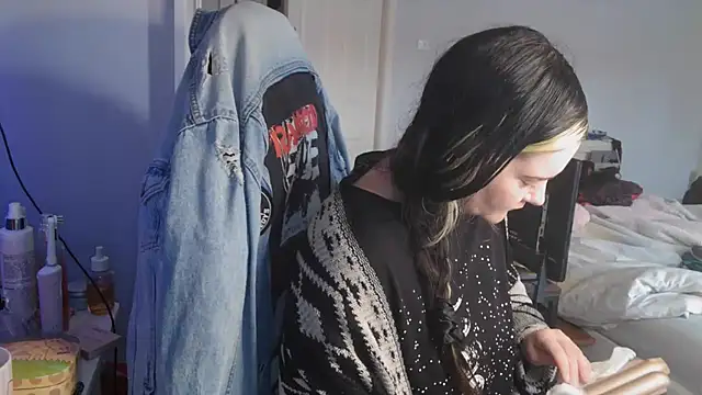 AureliaXOX online show from 18, 9, 2025