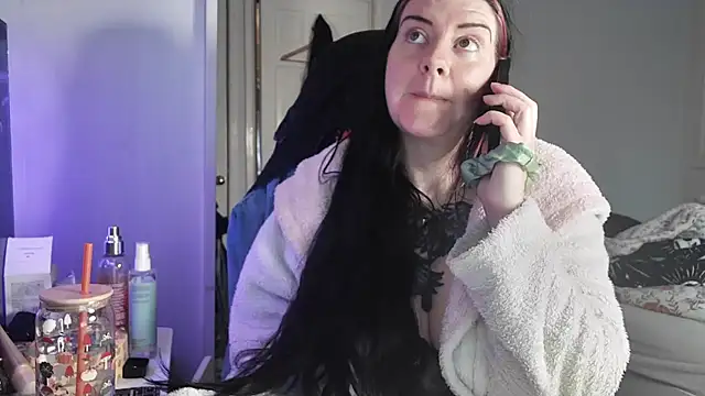 AureliaXOX online show from 14, 11, 2025