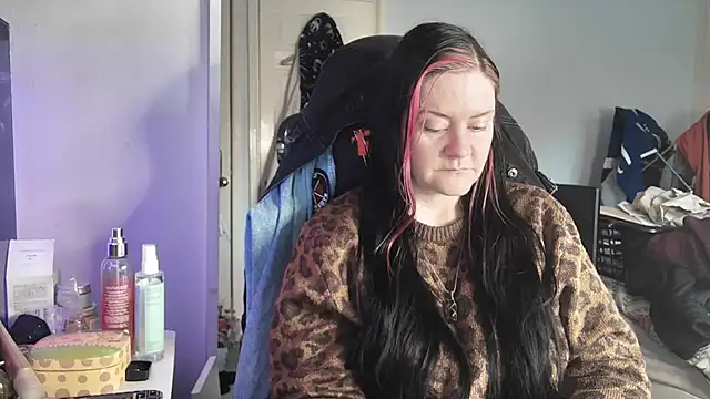 AureliaXOX online show from 16, 11, 2025