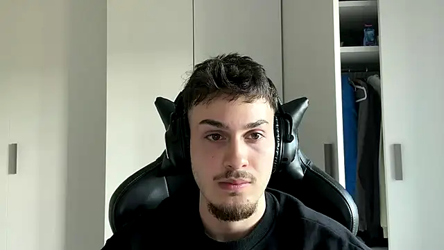 NaplesGuy04 online show from 1, 5, 2026