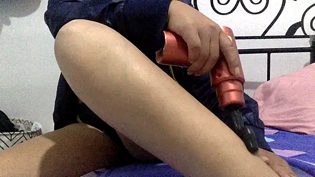 sharonlopez9611 online show from 25, 3, 2026