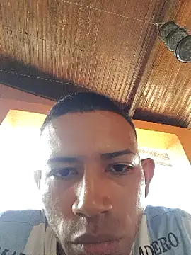 Mineirinho043 online show from 15, 2, 2025