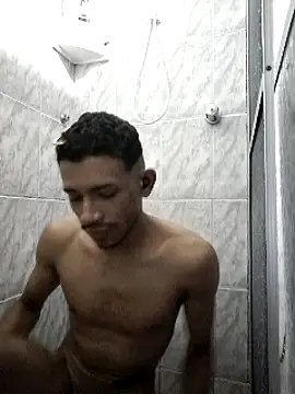 Mineirinho043 online show from 18, 3, 2025