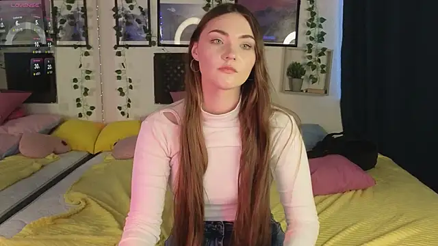 Snapshot of Kira_Jin chatting on 19, 2, 2025 Kira Jin online show from 19, 2, 2025