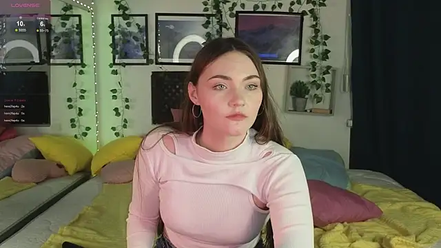 Snapshot of Kira_Jin chatting on 19, 2, 2025 Kira Jin online show from 19, 2, 2025