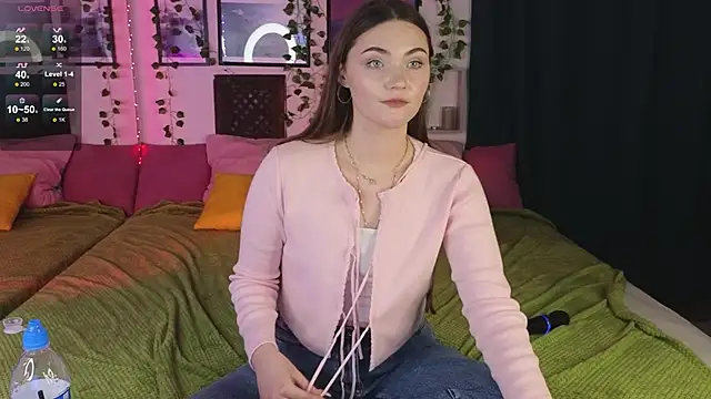 Snapshot of Kira_Jin chatting on 21, 2, 2025 Kira Jin online show from 21, 2, 2025