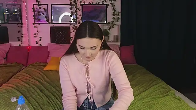 Snapshot of Kira_Jin chatting on 21, 2, 2025 Kira Jin online show from 21, 2, 2025