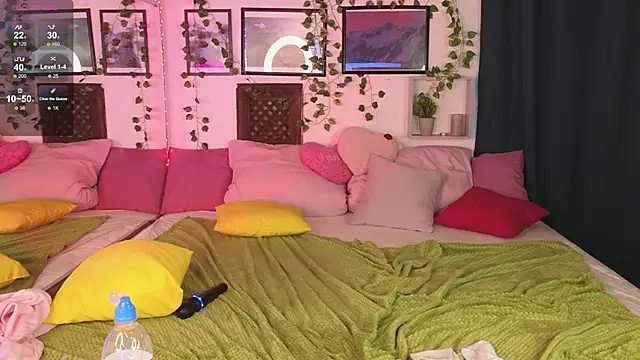 Snapshot of Kira_Jin chatting on 22, 2, 2025 Kira Jin online show from 22, 2, 2025