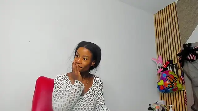 dafnnelewis online show from 25, 10, 2025