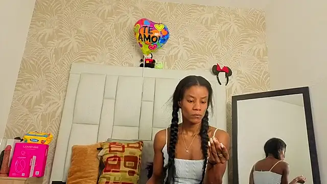 dafnnelewis online show from 22, 4, 2026