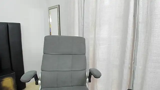 ISAAC CRYSTON online show from 5, 2, 2025