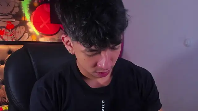 ISAAC CRYSTON online show from 17, 9, 2025