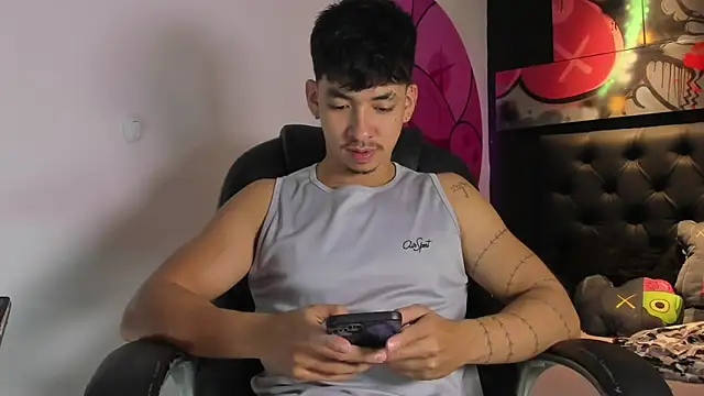 ISAAC CRYSTON online show from 12, 11, 2025