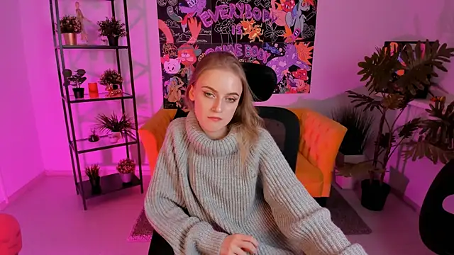 KiraMontoya online show from 14, 2, 2025