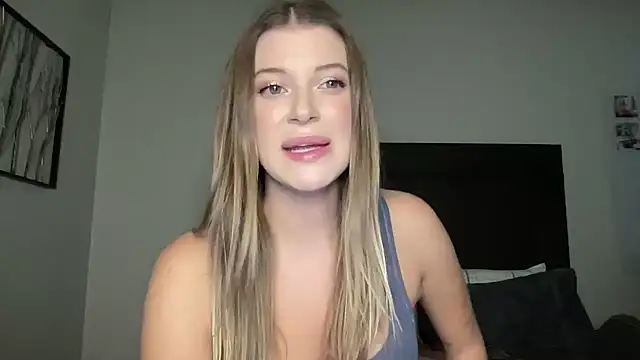 Snapshot of rileydepp chatting on 4, 11, 2025 rileydepp online show from 4, 11, 2025