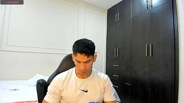 ANDRES STUD online show from 22, 4, 2026