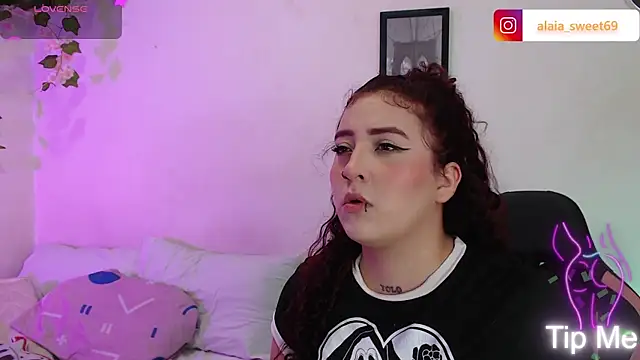 alaia sweetxxx online show from 24, 4, 2026