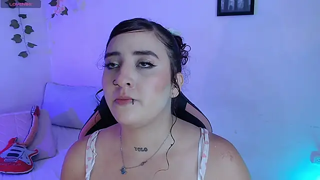 Snapshot of alaia_sweetxxx chatting on 30, 5, 2026 alaia sweetxxx online show from 30, 5, 2026