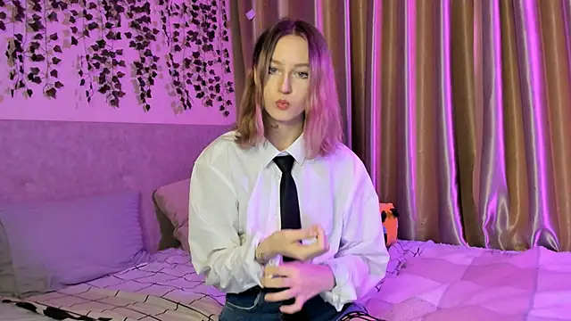 Snapshot of margorazentals chatting on 6, 3, 2025 margorazentals online show from 6, 3, 2025