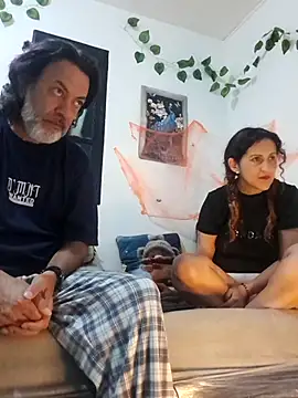 jeans and emma online show from 28, 10, 2025