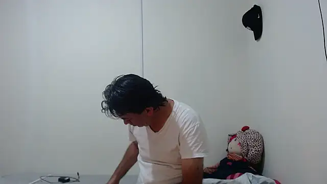 jeans and emma online show from 22, 3, 2026