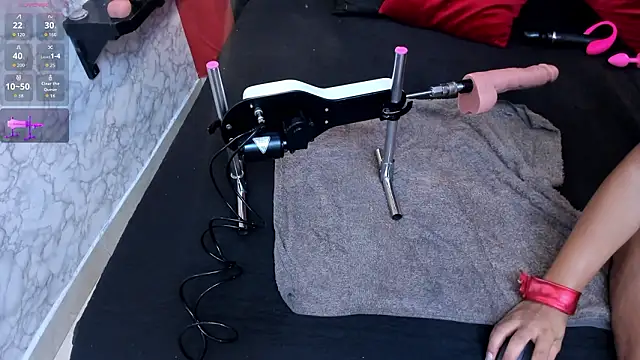 IVISBOUNCYASS online show from 8, 2, 2026