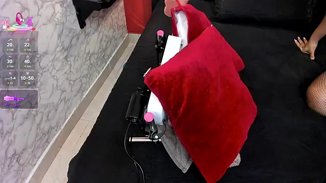 IVISBOUNCYASS online show from 11, 4, 2026