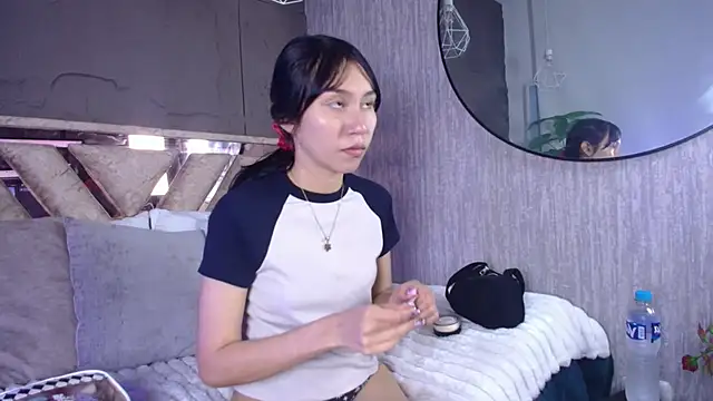 Miaa Lee7 online show from 11, 3, 2026