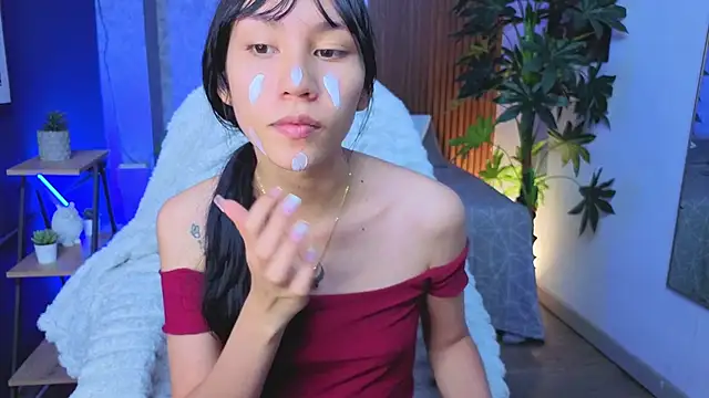 Miaa Lee7 online show from 28, 4, 2026