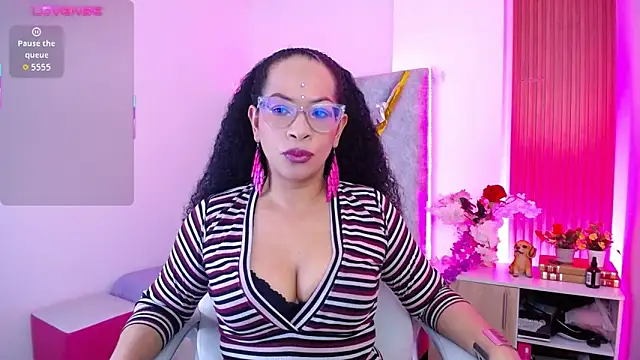 Snapshot of Cintiia_Holmes chatting on 14, 1, 2026 Cintiia Holmes online show from 14, 1, 2026