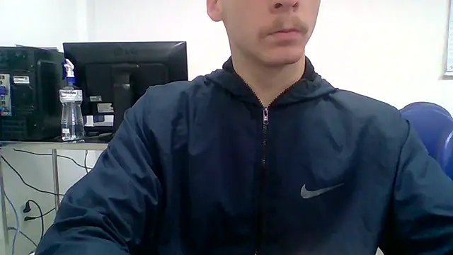 Snapshot of Novinho_pica_rosa chatting on 17, 10, 2025 Novinho pica rosa online show from 17, 10, 2025