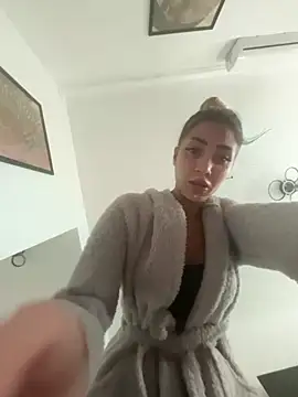 Snapshot of BonyBon29 chatting on 7, 1, 2026 BonyBon29 online show from 7, 1, 2026