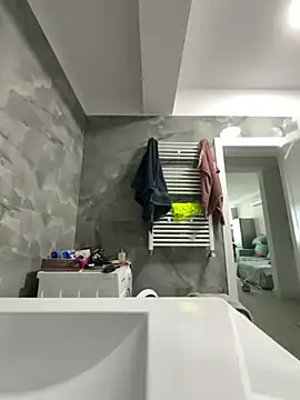 Snapshot of BonyBon29 chatting on 18, 1, 2026 BonyBon29 online show from 18, 1, 2026