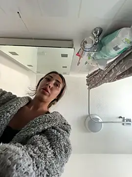 Snapshot of BonyBon29 chatting on 5, 4, 2026 BonyBon29 online show from 5, 4, 2026