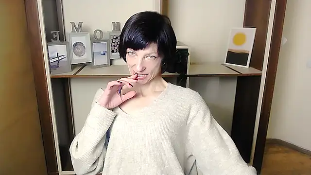  AngeliaFlow  online show from 15, 9, 2025