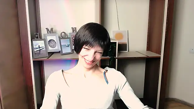  AngeliaFlow  online show from 8, 11, 2025