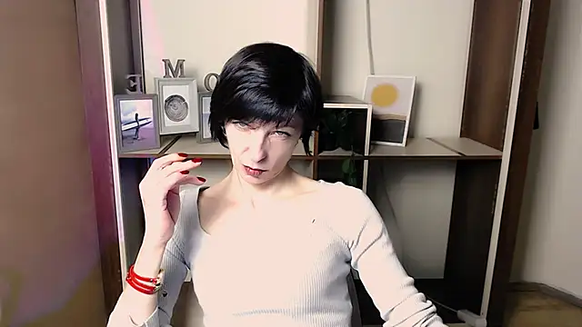  AngeliaFlow  online show from 17, 12, 2025