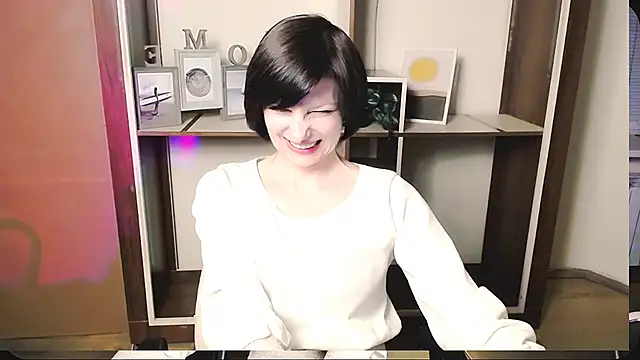  AngeliaFlow  online show from 16, 5, 2026