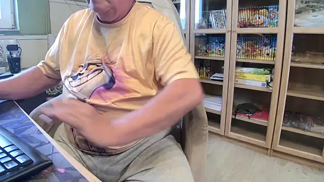 Snapshot of barenfan chatting on 27, 3, 2026 barenfan online show from 27, 3, 2026