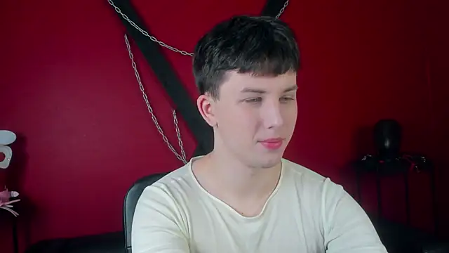 AdrianoAubert online show from 13, 9, 2025