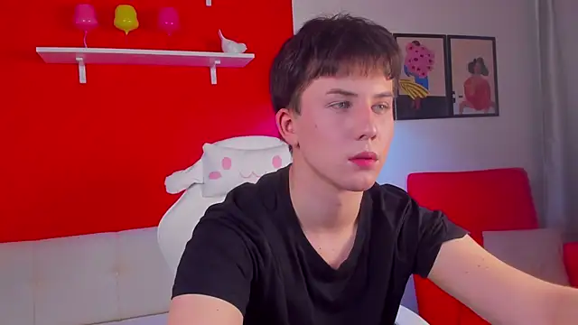 AdrianoAubert online show from 9, 10, 2025